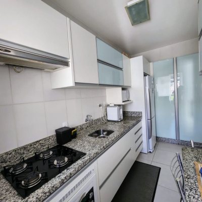 Apartamentos com 66m², 2 quartos, 1 suíte, 2 garagens, no bairro Centro em Florianópolis