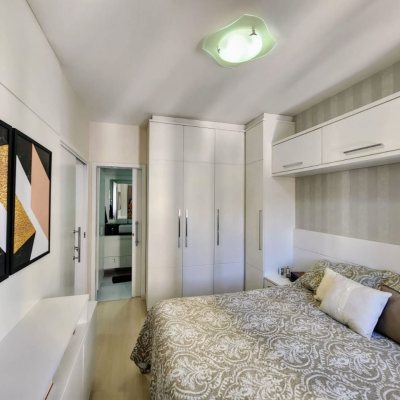 Apartamentos com 66m², 2 quartos, 1 suíte, 2 garagens, no bairro Centro em Florianópolis