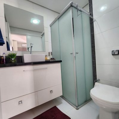 Apartamentos com 66m², 2 quartos, 1 suíte, 2 garagens, no bairro Centro em Florianópolis