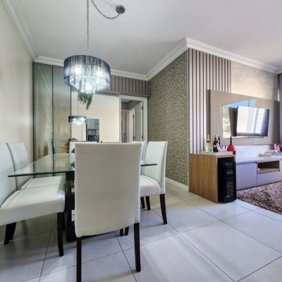 Apartamentos com 66m², 2 quartos, 1 suíte, 2 garagens, no bairro Centro em Florianópolis