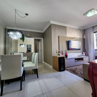 Apartamentos com 66m², 2 quartos, 1 suíte, 2 garagens, no bairro Centro em Florianópolis