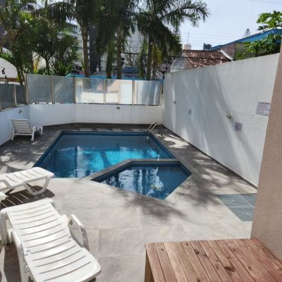 Apartamentos com 66m², 2 quartos, 1 suíte, 2 garagens, no bairro Centro em Florianópolis