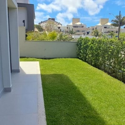 Apartamentos com 91m², 3 quartos, 1 suíte, 2 garagens, no bairro Ingleses em Florianópolis