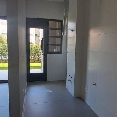 Apartamentos com 91m², 3 quartos, 1 suíte, 2 garagens, no bairro Ingleses em Florianópolis