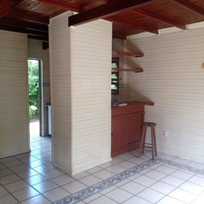 Casa Residencial com 81m², 2 quartos, no bairro Santinho em Florianópolis