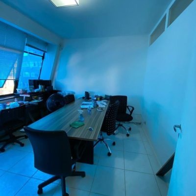 Sala com 43m², no bairro Centro em Florianópolis