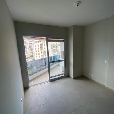 Cobertura com 93m², 3 quartos, 1 suíte, 2 garagens, no bairro Itacorubi em Florianópolis