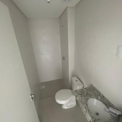 Cobertura com 93m², 3 quartos, 1 suíte, 2 garagens, no bairro Itacorubi em Florianópolis