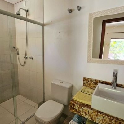 Casa Residencial com 280m², 4 quartos (sendo 3 suítes), 2 garagens, no bairro Sul Do Rio em Santo Amaro Da Imperatriz