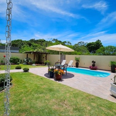 Casa Residencial com 280m², 4 quartos (sendo 3 suítes), 2 garagens, no bairro Sul Do Rio em Santo Amaro Da Imperatriz