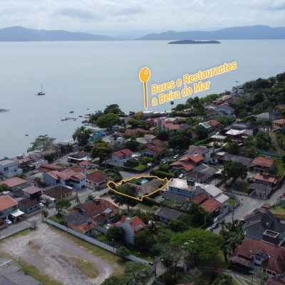 Casa Residencial com 250m², 4 quartos, 1 suíte, no bairro Santo Antônio De Lisboa em Florianópolis