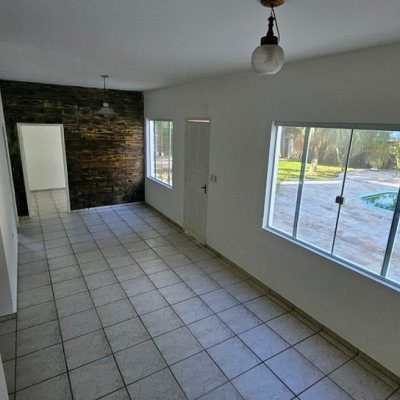 Casa Residencial com 166m², 3 quartos, 3 garagens, no bairro Ponta De Baixo em São José