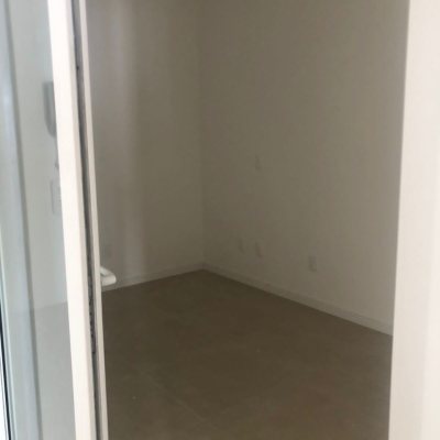 Apartamentos com 47m², 2 quartos, 1 suíte, 1 garagem, no bairro Cachoeira do Bom Jesus em Florianópolis