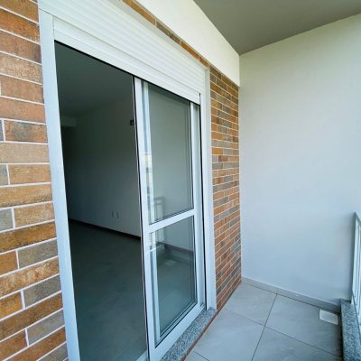 Casa Residencial com 151m², 3 quartos, 1 suíte, 2 garagens, no bairro Campeche em Florianópolis