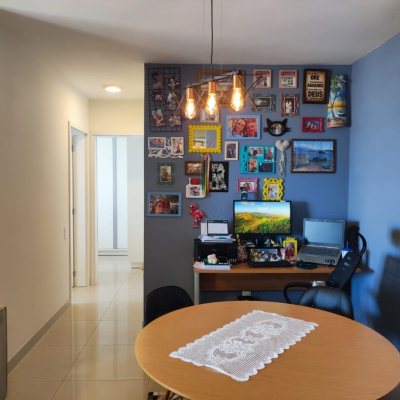 Apartamentos com 61m², 2 quartos, 1 garagem, no bairro Barreiros em São José