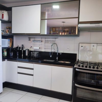 Apartamentos com 61m², 2 quartos, 1 garagem, no bairro Barreiros em São José