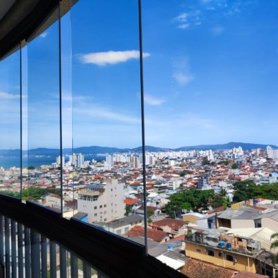 Apartamentos com 61m², 2 quartos, 1 garagem, no bairro Barreiros em São José