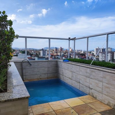 Apartamentos com 61m², 2 quartos, 1 garagem, no bairro Barreiros em São José