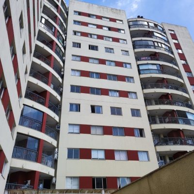 Apartamentos com 61m², 2 quartos, 1 garagem, no bairro Barreiros em São José