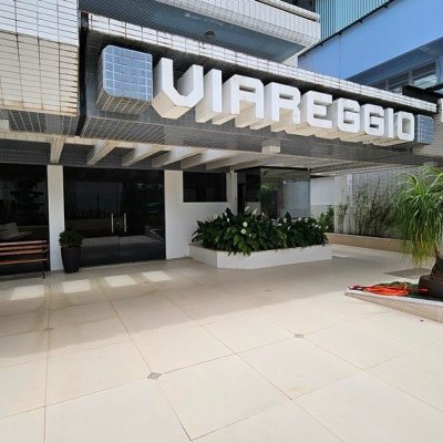 Apartamentos com 146m², 4 quartos (sendo 1 suíte), 2 garagens, no bairro Centro em Florianópolis