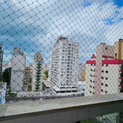 Apartamentos com 146m², 4 quartos (sendo 1 suíte), 2 garagens, no bairro Centro em Florianópolis
