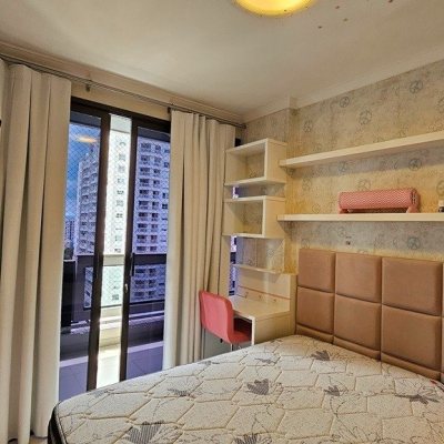 Apartamentos com 146m², 4 quartos (sendo 1 suíte), 2 garagens, no bairro Centro em Florianópolis