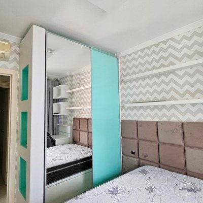 Apartamentos com 146m², 4 quartos (sendo 1 suíte), 2 garagens, no bairro Centro em Florianópolis