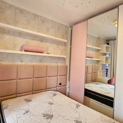 Apartamentos com 146m², 4 quartos (sendo 1 suíte), 2 garagens, no bairro Centro em Florianópolis