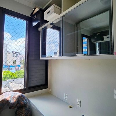 Apartamentos com 146m², 4 quartos (sendo 1 suíte), 2 garagens, no bairro Centro em Florianópolis