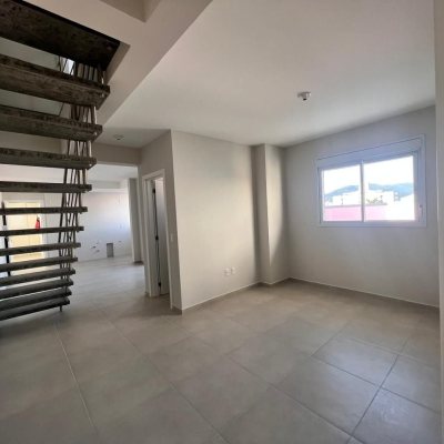 Cobertura com 114m², 2 quartos, 2 suítes, 2 garagens, no bairro Itacorubi em Florianópolis