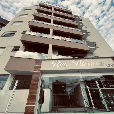 Cobertura com 114m², 2 quartos, 2 suítes, 2 garagens, no bairro Itacorubi em Florianópolis