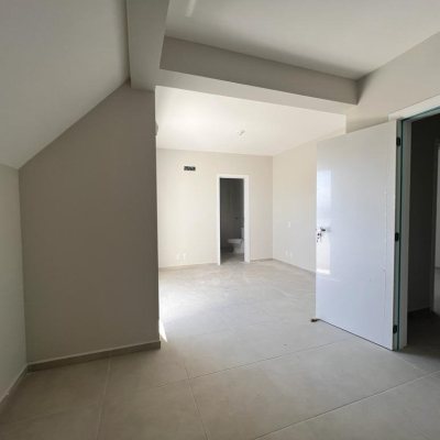 Cobertura com 115m², 2 quartos, 2 suítes, 1 garagem, no bairro Itacorubi em Florianópolis