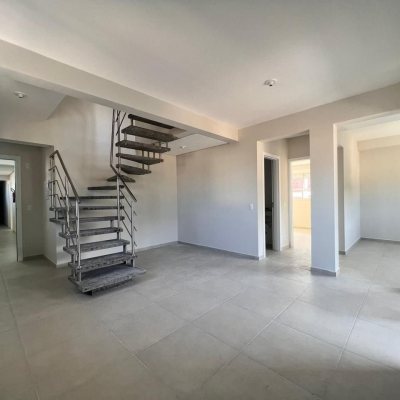 Cobertura com 115m², 2 quartos, 2 suítes, 1 garagem, no bairro Itacorubi em Florianópolis