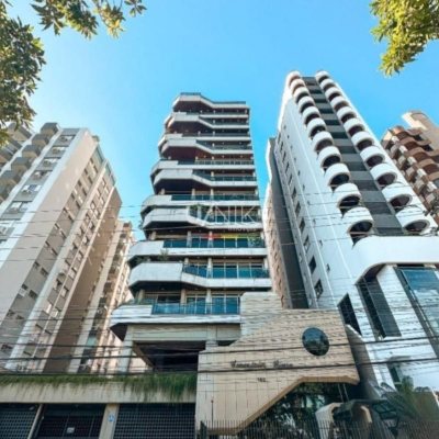 Apartamentos com 381m², 4 quartos (sendo 2 suítes), 3 garagens, no bairro Agronômica em Florianópolis