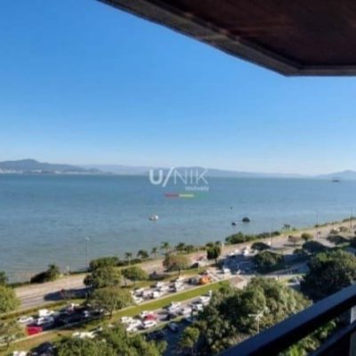 Apartamentos com 381m², 4 quartos (sendo 2 suítes), 3 garagens, no bairro Agronômica em Florianópolis