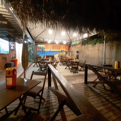 Casa Residencial/Comercial com 325m², 3 garagens, no bairro MORRO DAS PEDRAS em Florianópolis