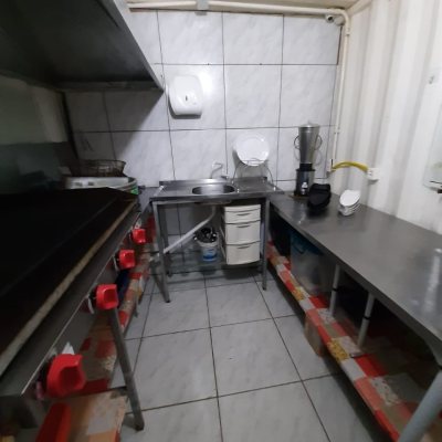 Casa Residencial/Comercial com 325m², 3 garagens, no bairro MORRO DAS PEDRAS em Florianópolis