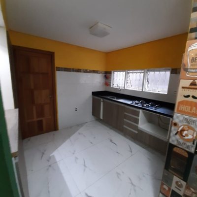 Casa Residencial/Comercial com 325m², 3 garagens, no bairro MORRO DAS PEDRAS em Florianópolis