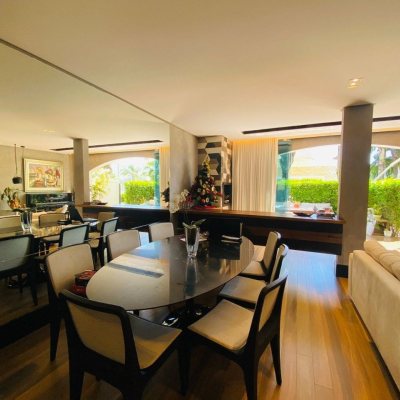 Casa em Condomínio com 175m², 3 quartos, 3 suítes, 3 garagens, no bairro Lagoa Da Conceição em Florianópolis