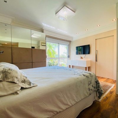 Casa em Condomínio com 175m², 3 quartos, 3 suítes, 3 garagens, no bairro Lagoa Da Conceição em Florianópolis