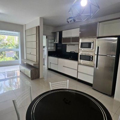 Apartamentos com 75m², 2 quartos, 1 suíte, 1 garagem, no bairro João Paulo em Florianópolis