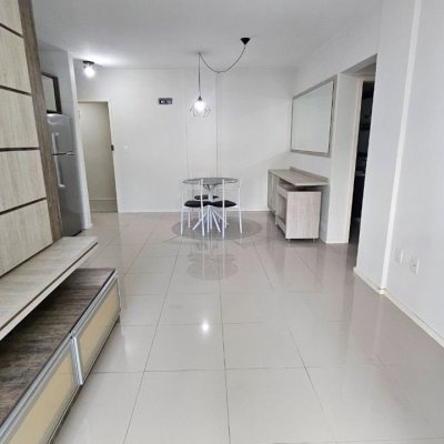 Apartamentos com 75m², 2 quartos, 1 suíte, 1 garagem, no bairro João Paulo em Florianópolis