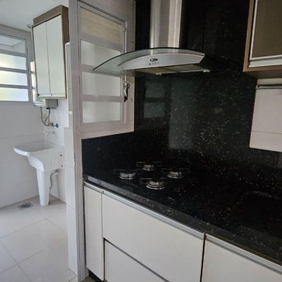 Apartamentos com 75m², 2 quartos, 1 suíte, 1 garagem, no bairro João Paulo em Florianópolis