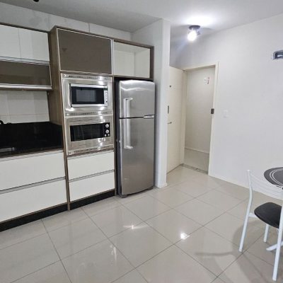 Apartamentos com 75m², 2 quartos, 1 suíte, 1 garagem, no bairro João Paulo em Florianópolis