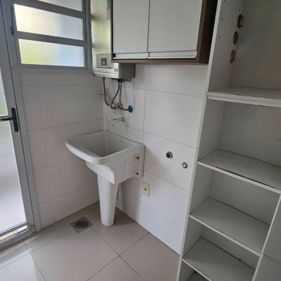 Apartamentos com 75m², 2 quartos, 1 suíte, 1 garagem, no bairro João Paulo em Florianópolis