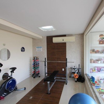 Apartamentos com 75m², 2 quartos, 1 suíte, 1 garagem, no bairro João Paulo em Florianópolis