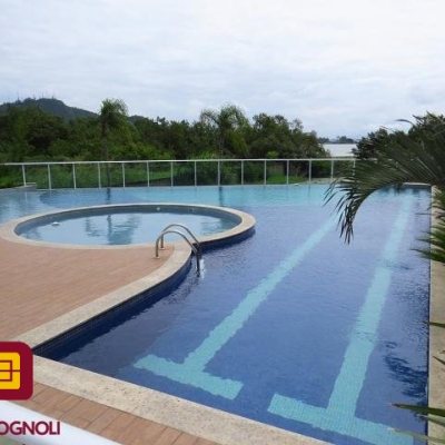 Apartamentos com 75m², 2 quartos, 1 suíte, 1 garagem, no bairro João Paulo em Florianópolis