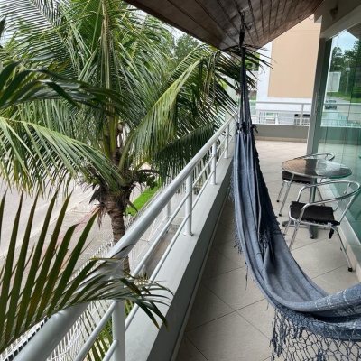 Casa Residencial com 433m², 10 quartos, 1 suíte, 7 garagens, no bairro Canasvieiras em Florianópolis