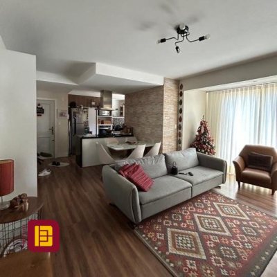 Apartamentos com 151m², 3 quartos, 1 suíte, 1 garagem, no bairro Estreito em Florianópolis