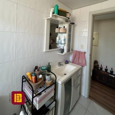 Apartamentos com 151m², 3 quartos, 1 suíte, 1 garagem, no bairro Estreito em Florianópolis